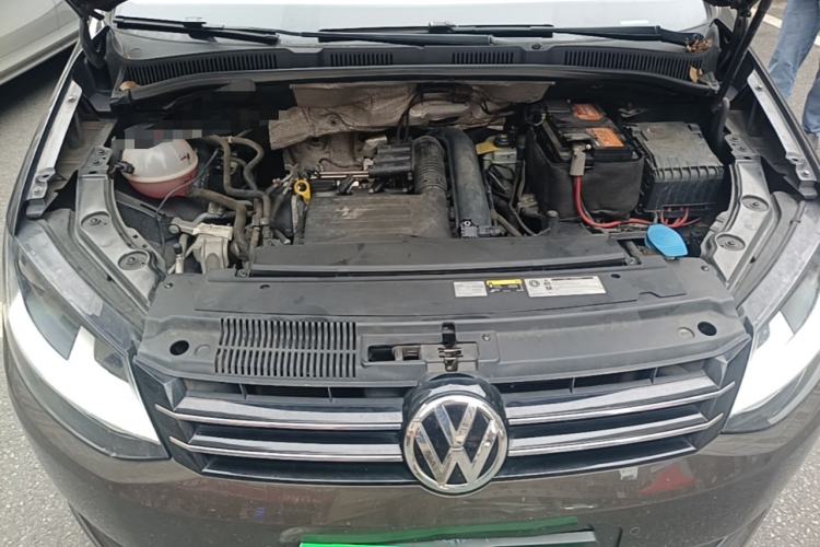 Used Volkswagen Sharan 2018 280TSI Enjoyment Model 7 Seats Engine Bay