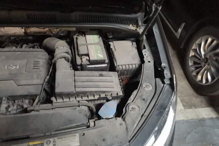 Used Volkswagen Sharan 2018 380TSI Luxury 7-Seater Engine Bay Left