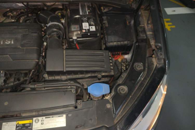 Used Volkswagen Sharan 2018 380TSI Comfort Edition 7-Seater Engine Bay Left