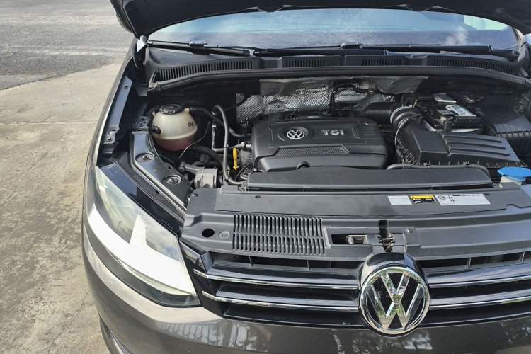 Used Volkswagen Sharan 2018 380TSI Comfort Edition 7-Seater Engine Bay Right