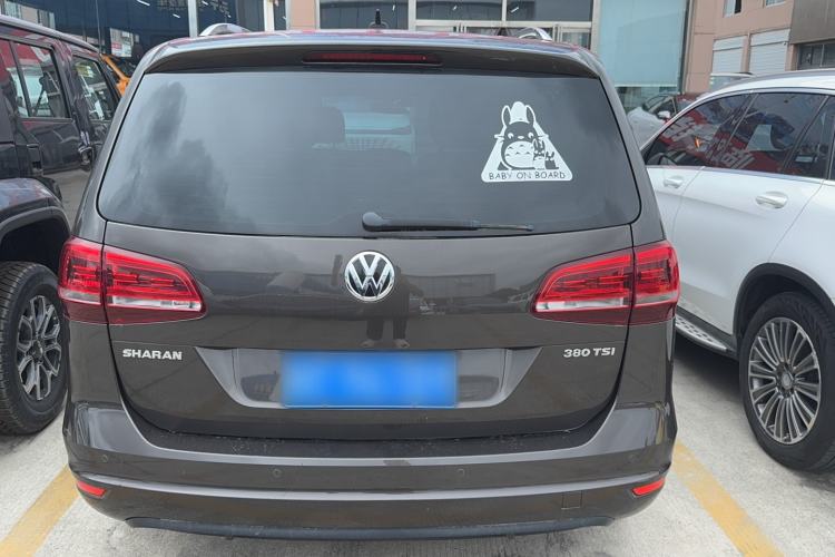Used Volkswagen Sharan 2018 380TSI Comfort Edition 7-Seater Exterior 4