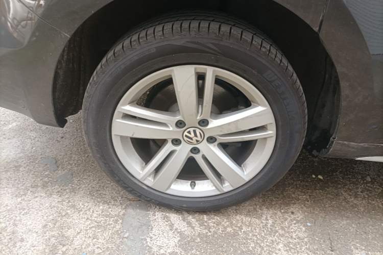 Used Volkswagen Sharan 2018 380TSI Comfort Edition 7-Seater Exterior 5