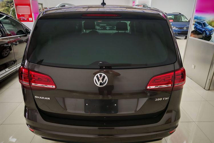 Used Volkswagen Sharan 2018 380TSI Comfort Edition 7-Seater Exterior 6