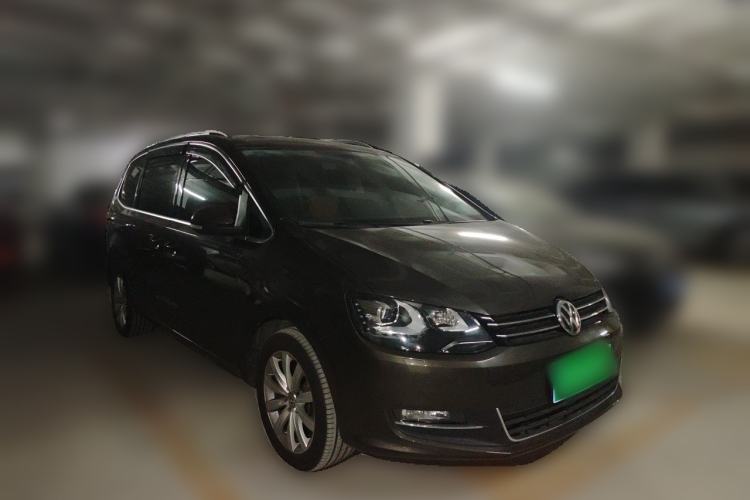 Used Volkswagen Sharan 2018 380TSI Luxury 7-Seater Front Right 45 Deg