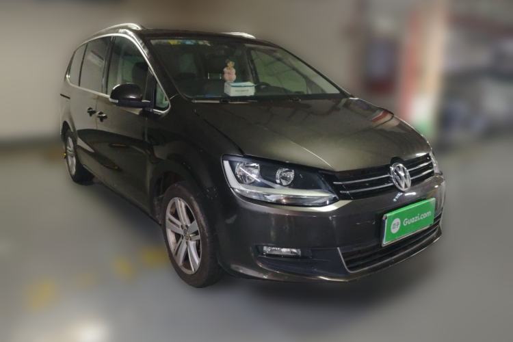 Used Volkswagen Sharan 2018 380TSI Comfort Edition 7-Seater Front Right 45 Deg
