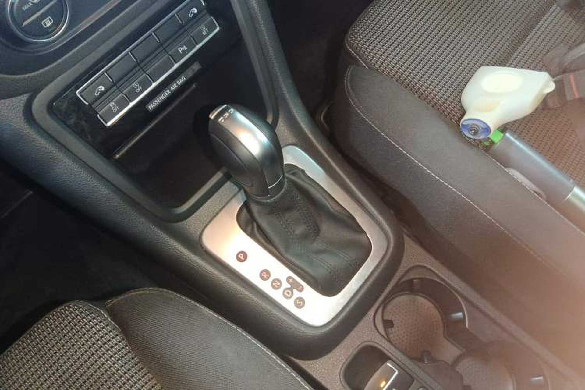 Used Volkswagen Sharan 2018 380TSI Comfort Edition 7-Seater Gear Lever