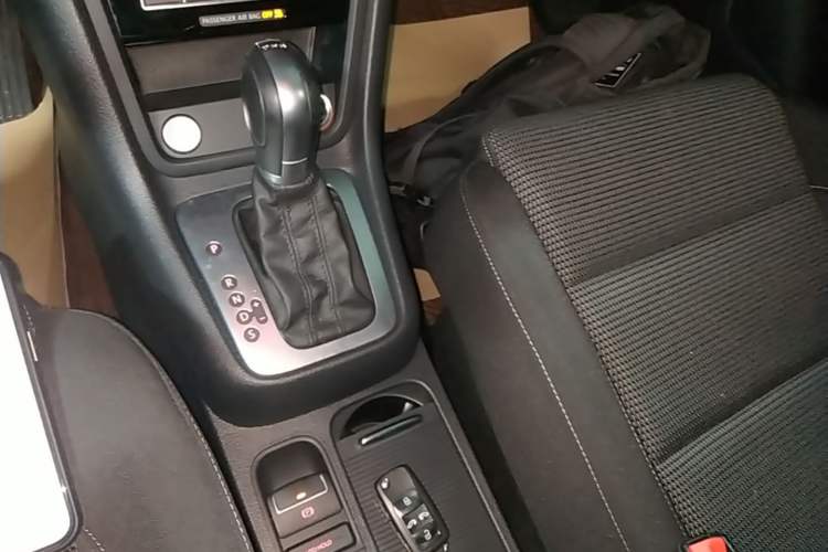Used Volkswagen Sharan 2018 380TSI Comfort Edition 7-Seater Gear Lever