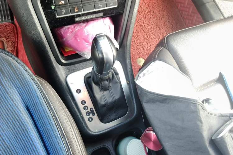 Used Volkswagen Sharan 2018 380TSI Comfort Edition 7-Seater Gear Lever