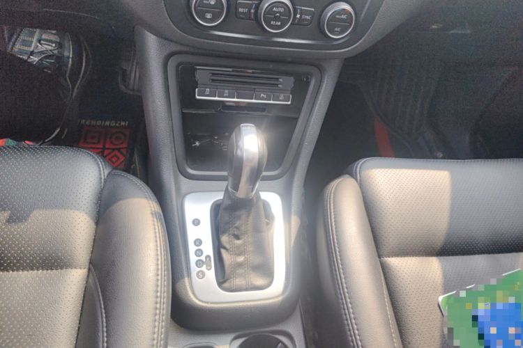 Used Volkswagen Sharan 2018 280TSI Enjoyment Model 7 Seats Gear Lever