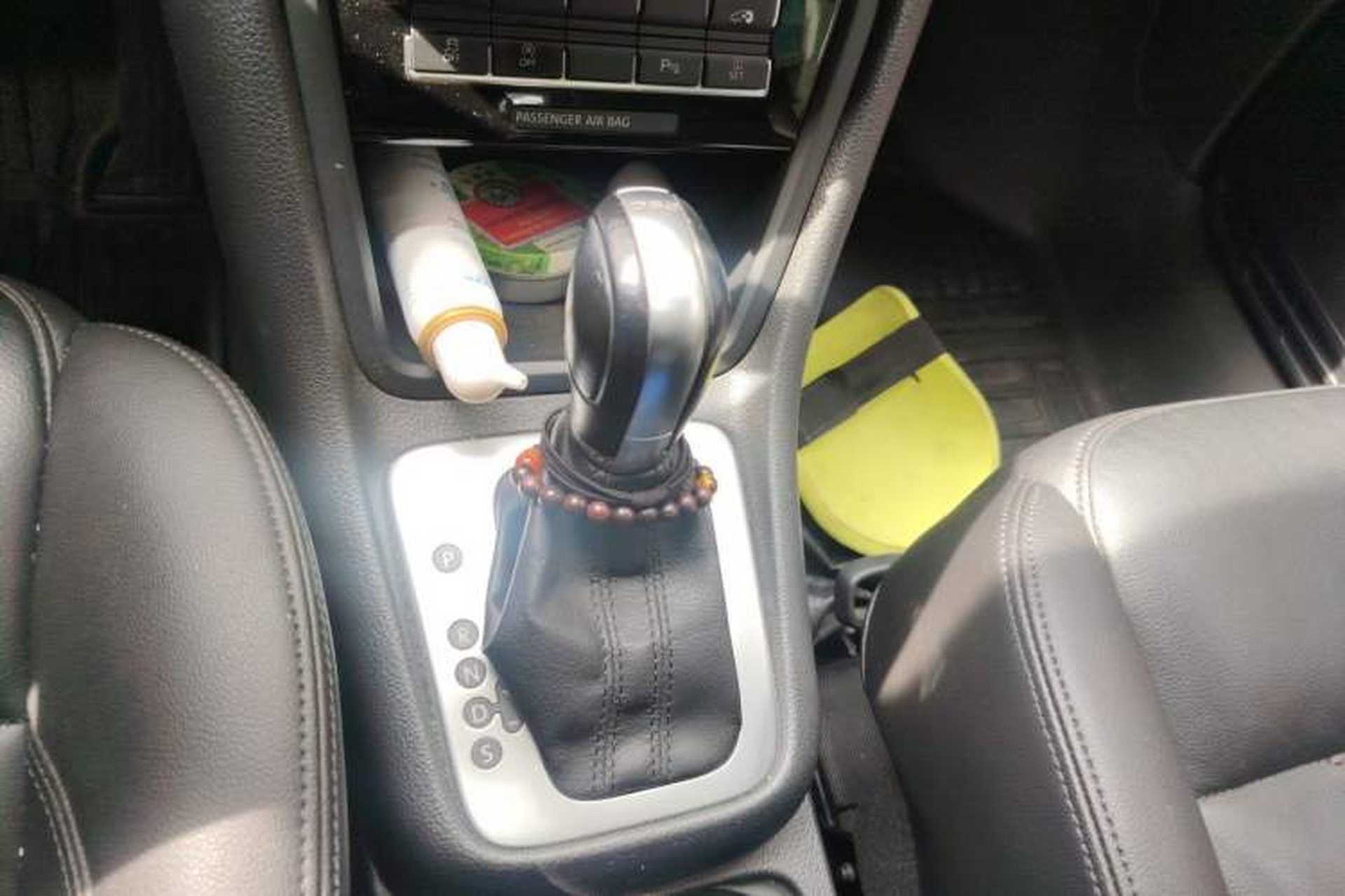 Used Volkswagen Sharan 2018 380TSI Luxury 7-Seater Gear Lever