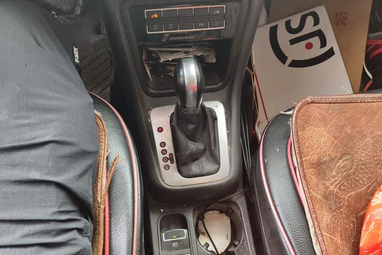 Used Volkswagen Sharan 2018 380TSI Comfort Edition 7-Seater Gear Lever