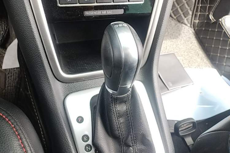 Used Volkswagen Sharan 2018 280TSI Enjoyment Model 7 Seats Gear Lever