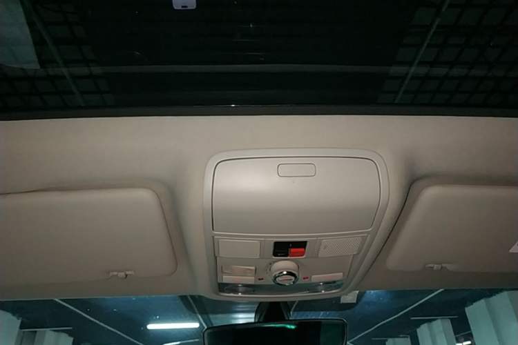 Used Volkswagen Sharan 2018 380TSI Comfort Edition 7-Seater Headliner