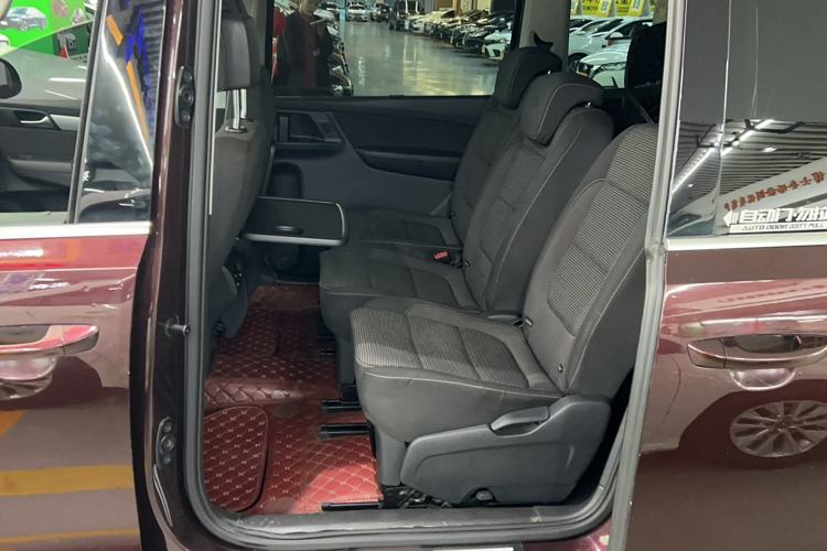 Used Volkswagen Sharan 2018 380TSI Comfort Edition 7-Seater Interior 1