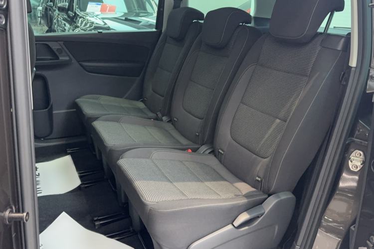 Used Volkswagen Sharan 2018 380TSI Comfort Edition 7-Seater Interior 1