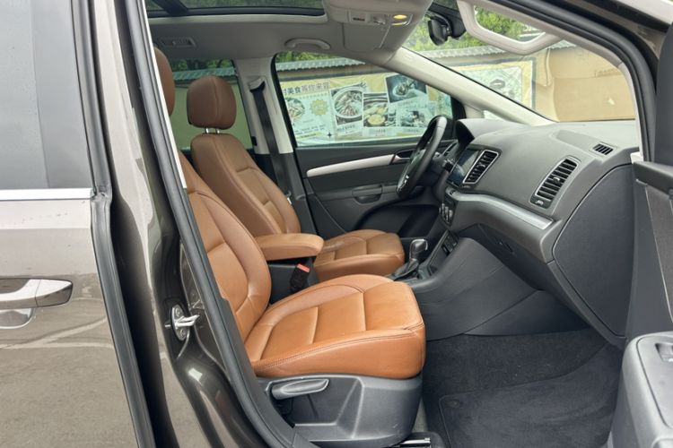 Used Volkswagen Sharan 2018 380TSI Comfort Edition 7-Seater Interior 11