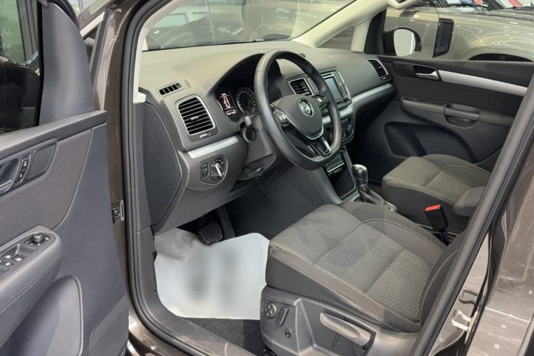 Used Volkswagen Sharan 2018 380TSI Comfort Edition 7-Seater Interior 2