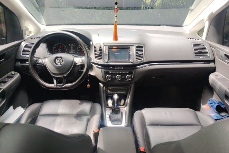 Used Volkswagen Sharan 2018 380TSI Luxury 7-Seater Interior 2