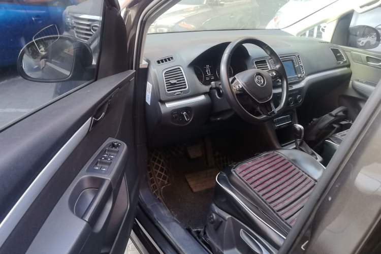 Used Volkswagen Sharan 2018 380TSI Comfort Edition 7-Seater Interior 3