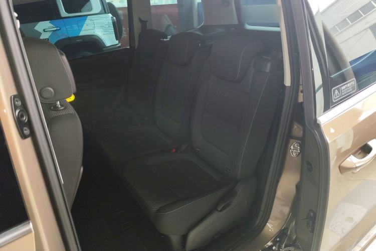 Used Volkswagen Sharan 2018 Revised Version 380TSI Comfort Edition 7-Seater Interior 4