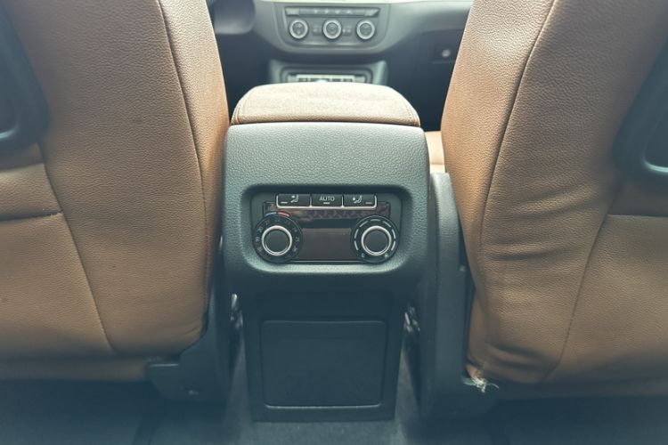 Used Volkswagen Sharan 2018 380TSI Comfort Edition 7-Seater Interior 6