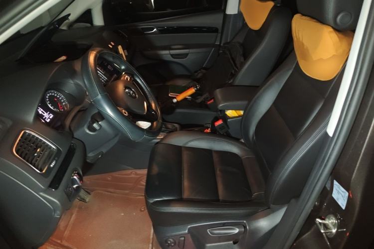 Used Volkswagen Sharan 2018 380TSI Luxury 7-Seater Left Front Seat