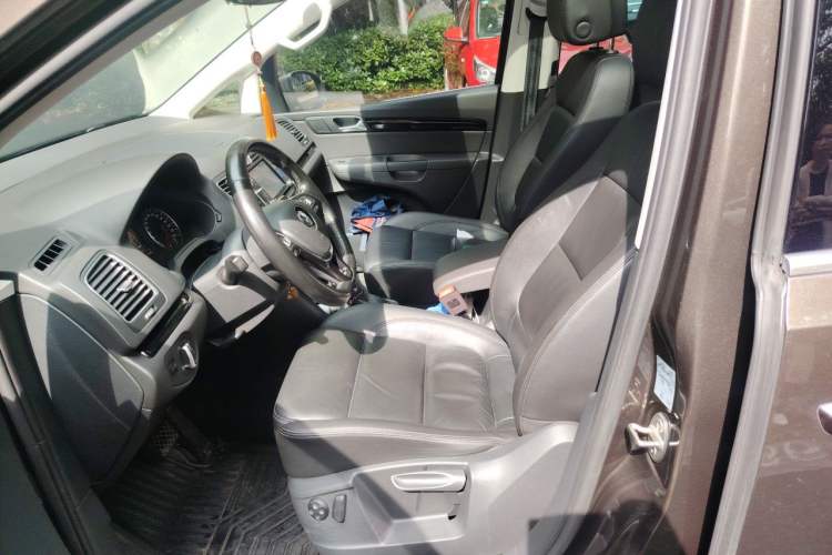 Used Volkswagen Sharan 2018 380TSI Luxury 7-Seater Left Front Seat