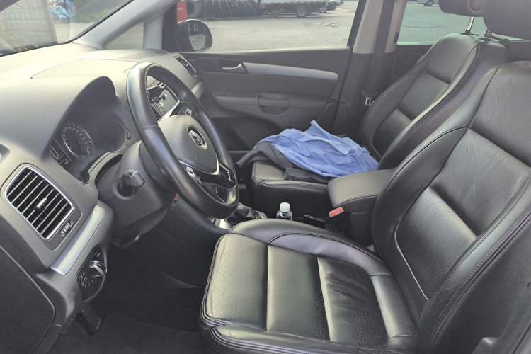 Used Volkswagen Sharan 2018 380TSI Comfort Edition 7-Seater Left Front Seat