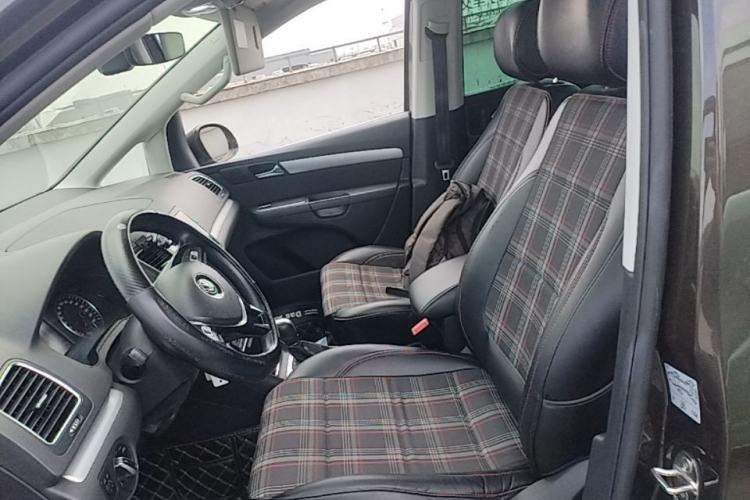 Used Volkswagen Sharan 2018 280TSI Enjoyment Model 7 Seats Left Front Seat