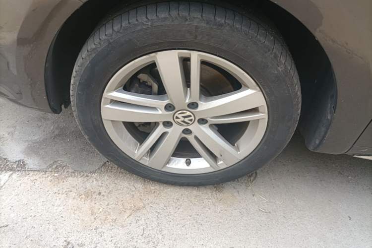 Used Volkswagen Sharan 2018 380TSI Comfort Edition 7-Seater Left Front Wheel Hub