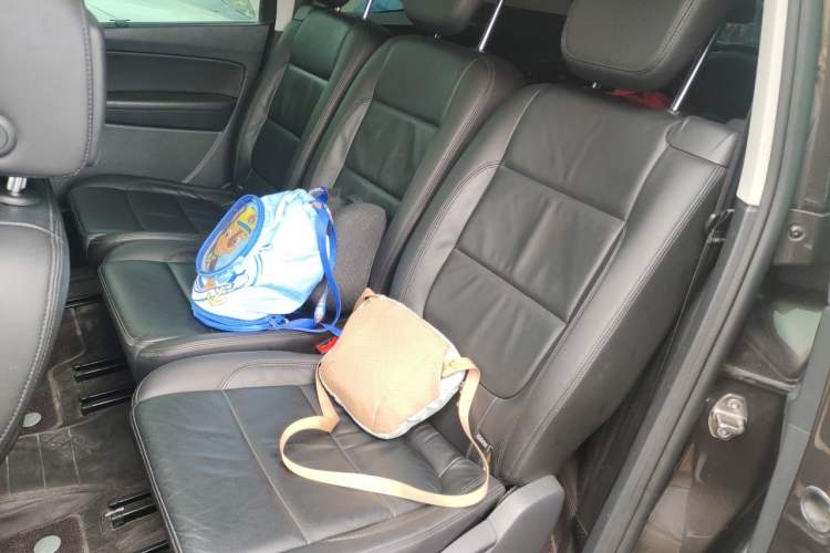 Used Volkswagen Sharan 2018 380TSI Luxury 7-Seater Left Rear Seat