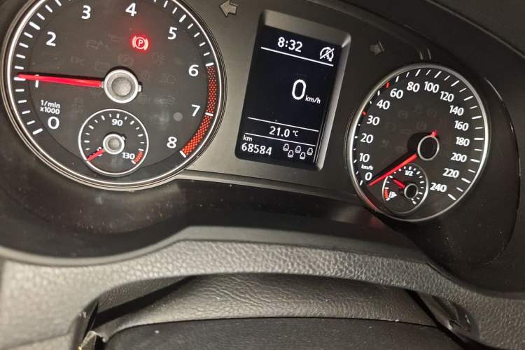 Used Volkswagen Sharan 2018 380TSI Luxury 7-Seater Odometer Close Up