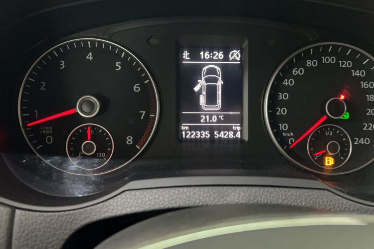 Used Volkswagen Sharan 2018 380TSI Comfort Edition 7-Seater Odometer Close Up