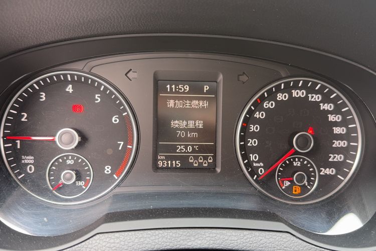 Used Volkswagen Sharan 2018 380TSI Comfort Edition 7-Seater Odometer Close Up