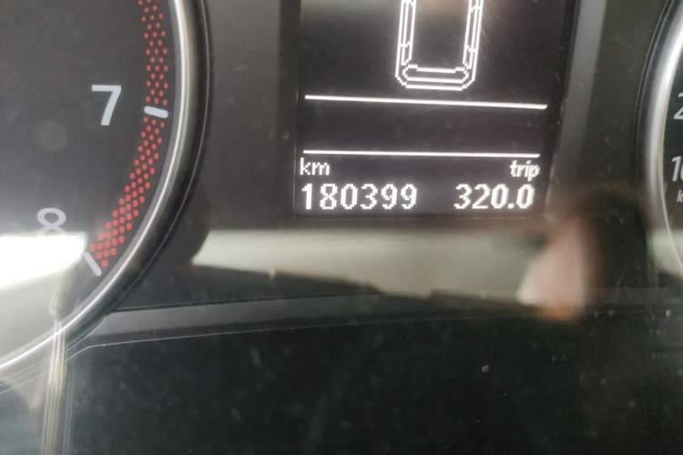 Used Volkswagen Sharan 2018 380TSI Luxury 7-Seater Odometer Close Up