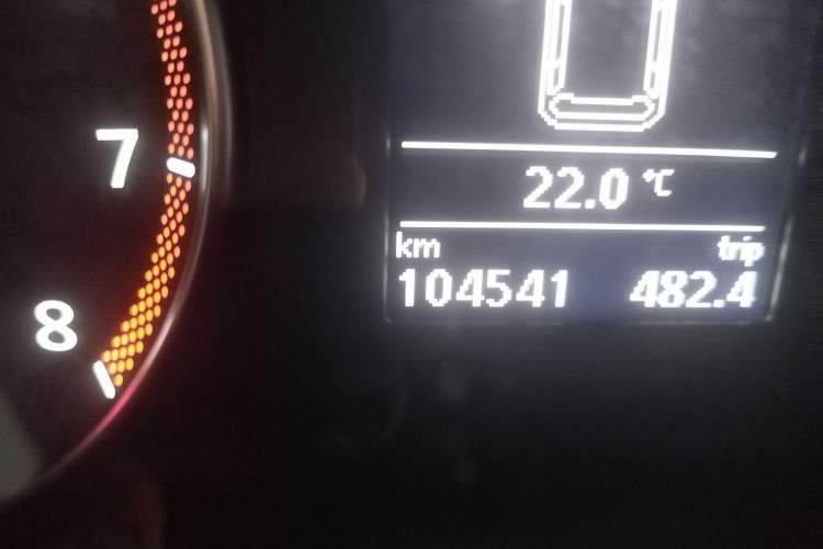 Used Volkswagen Sharan 2018 380TSI Comfort Edition 7-Seater Odometer Close Up