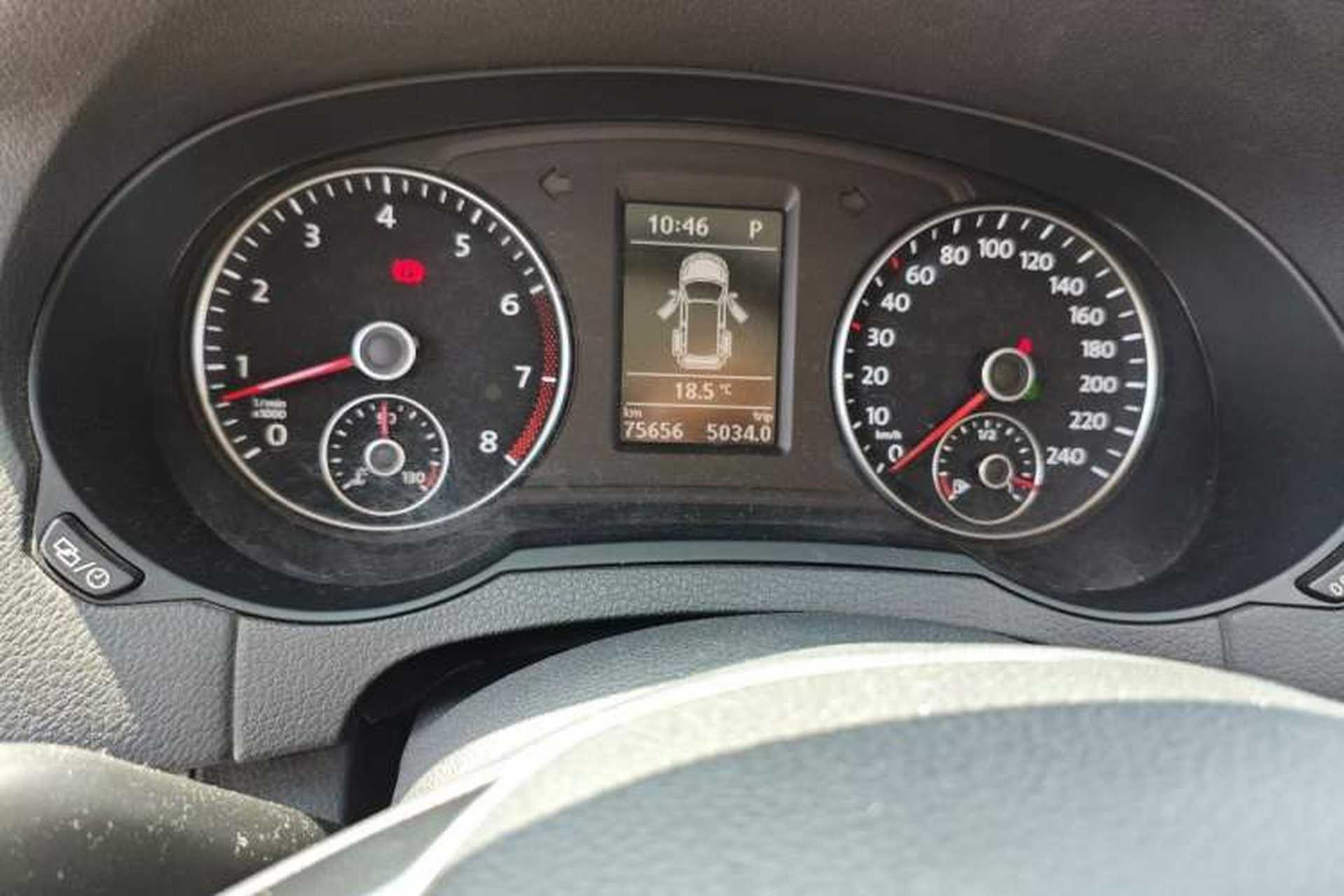Used Volkswagen Sharan 2018 380TSI Comfort Edition 7-Seater Odometer Close Up