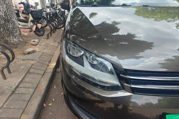 Used Volkswagen Sharan 2018 Revised Version 380TSI Comfort Edition 6-Seater Right Front Headlight