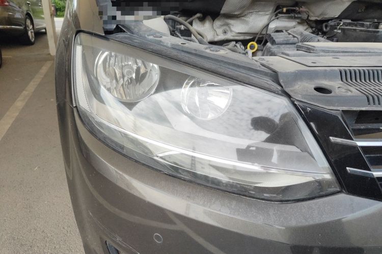 Used Volkswagen Sharan 2018 280TSI Enjoyment Model 7 Seats Right Front Headlight