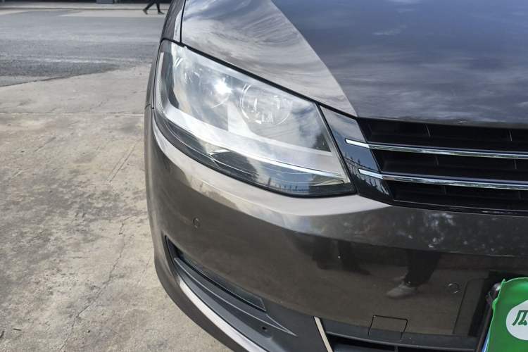 Used Volkswagen Sharan 2018 380TSI Comfort Edition 7-Seater Right Front Headlight