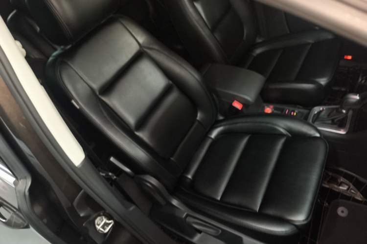 Used Volkswagen Sharan 2018 380TSI Comfort Edition 7-Seater Right Front Seat