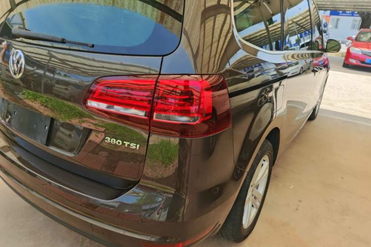Used Volkswagen Sharan 2018 380TSI Comfort Edition 7-Seater Right Rear Taillight