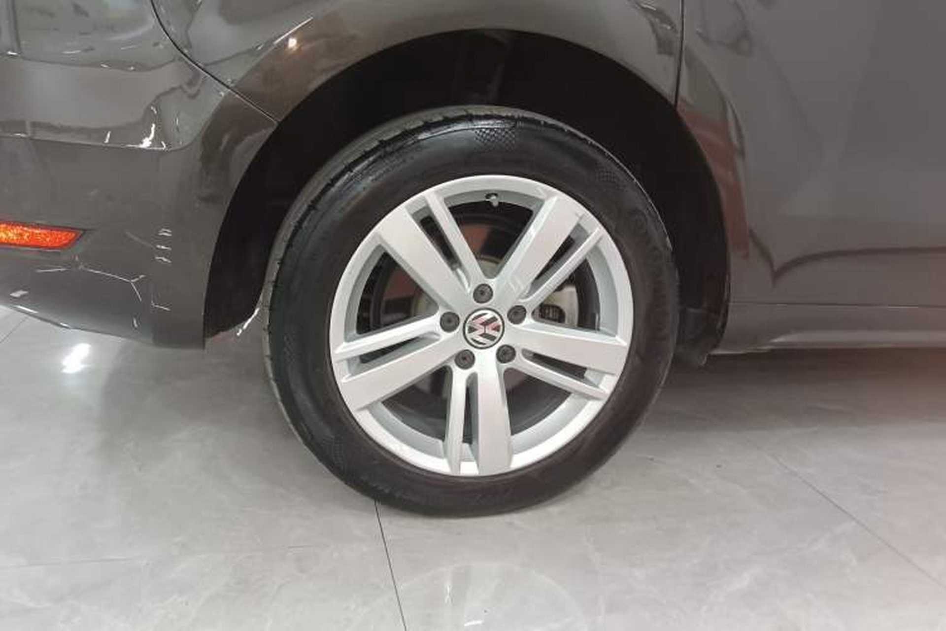 Used Volkswagen Sharan 2018 380TSI Comfort Edition 7-Seater Right Rear Wheel Hub