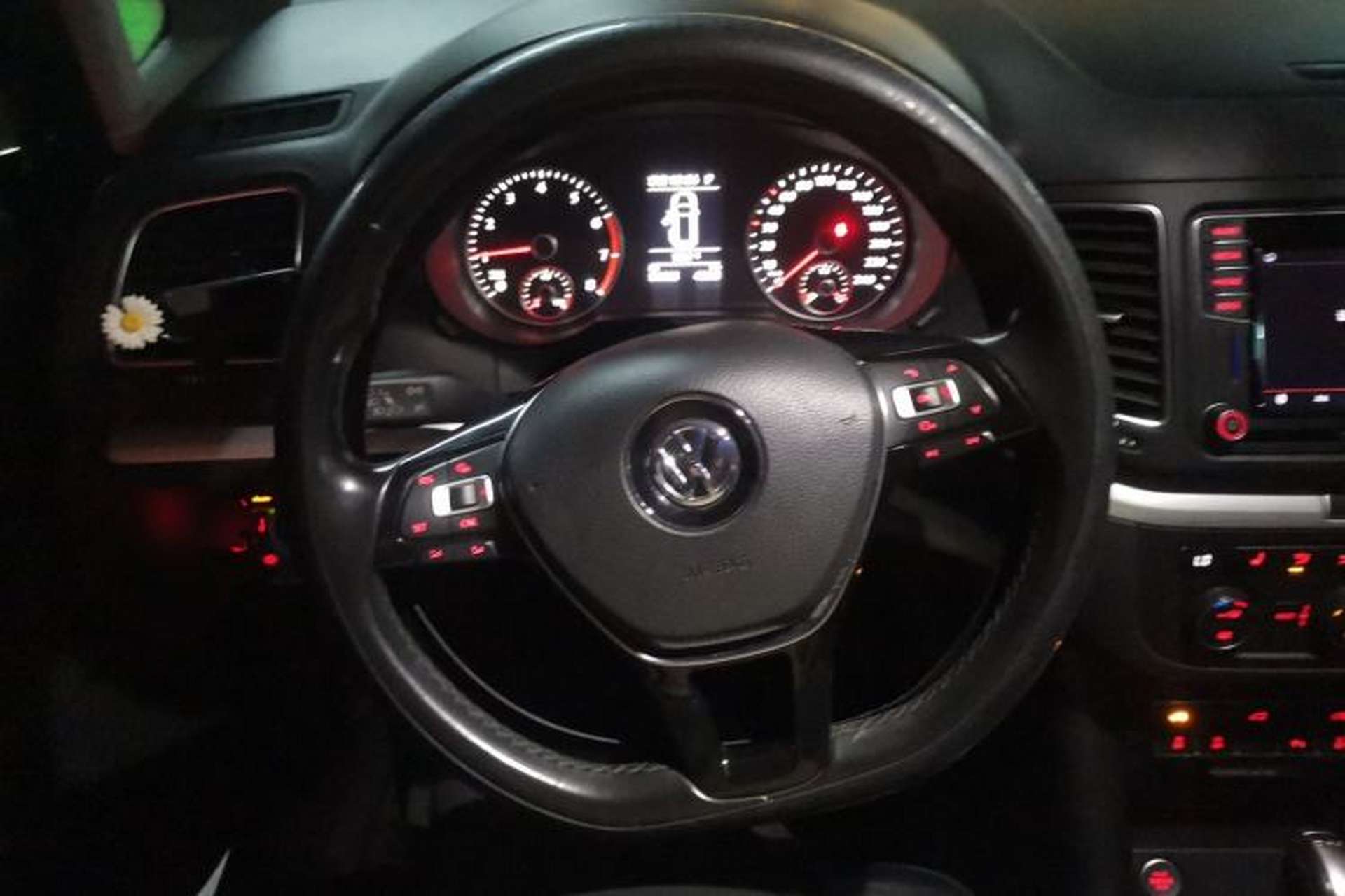 Used Volkswagen Sharan 2018 380TSI Luxury 7-Seater Steering Wheel