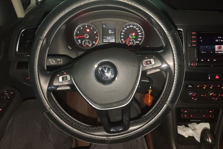 Used Volkswagen Sharan 2018 380TSI Luxury 7-Seater Steering Wheel