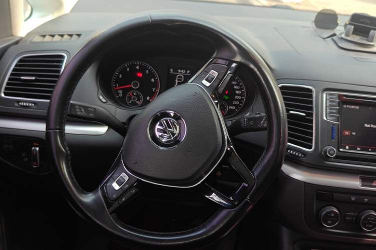 Used Volkswagen Sharan 2018 380TSI Luxury 7-Seater Steering Wheel