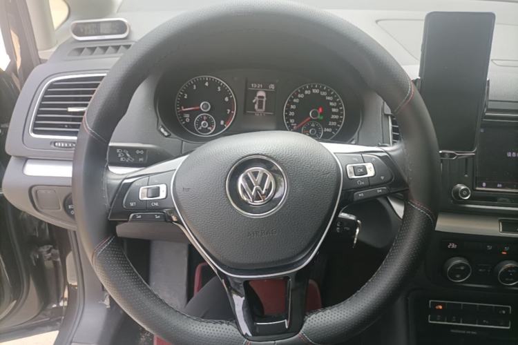 Used Volkswagen Sharan 2018 380TSI Comfort Edition 7-Seater Steering Wheel