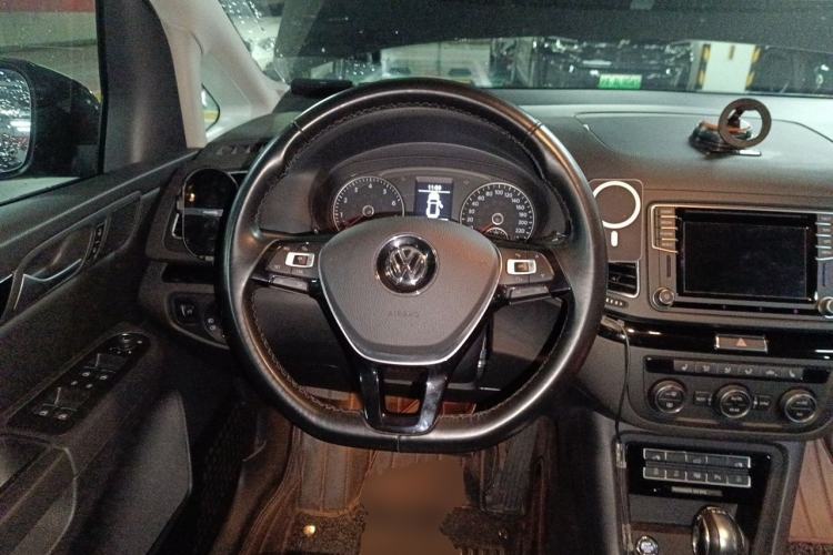 Used Volkswagen Sharan 2018 380TSI Flagship Model 6-Seater Steering Wheel