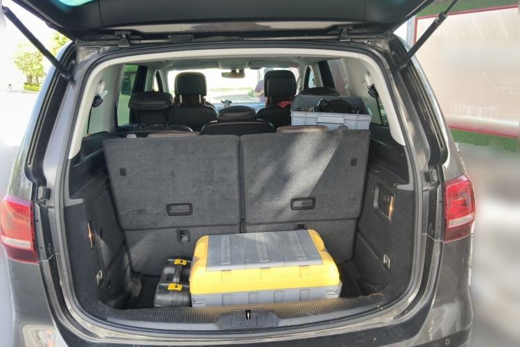 Used Volkswagen Sharan 2018 380TSI Comfort Edition 7-Seater Trunk