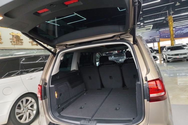 Used Volkswagen Sharan 2018 Revised Version 380TSI Comfort Edition 7-Seater Trunk